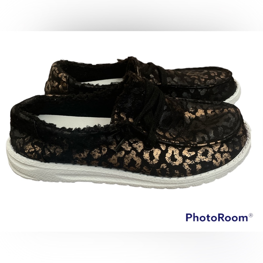 Women’s Slip On Shoes